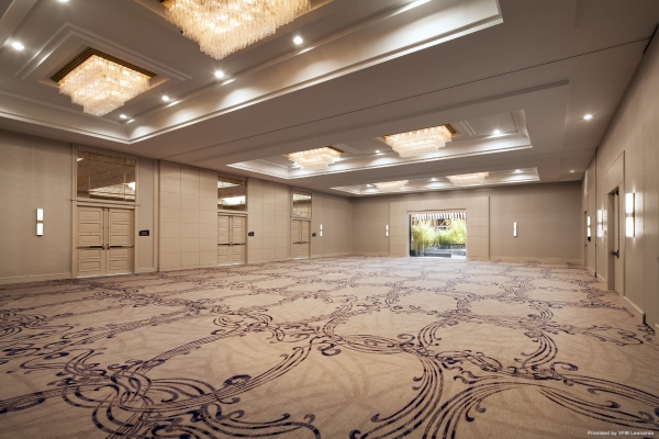 Avenue of the Arts Costa Mesa a Tribute Portfolio Hotel